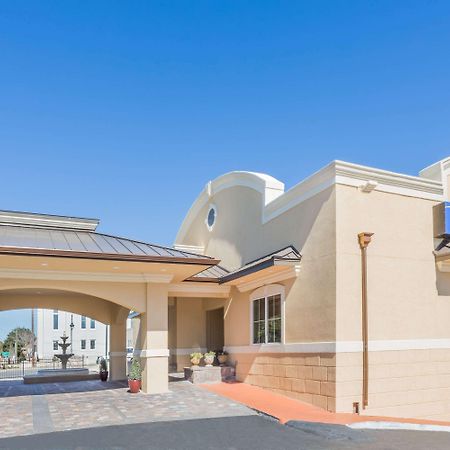 Days Inn By Wyndham Pensacola - Historic Downtown Εξωτερικό φωτογραφία